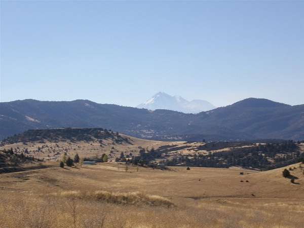 2.5 Acres of Residential Land for Sale in Hornbrook, California