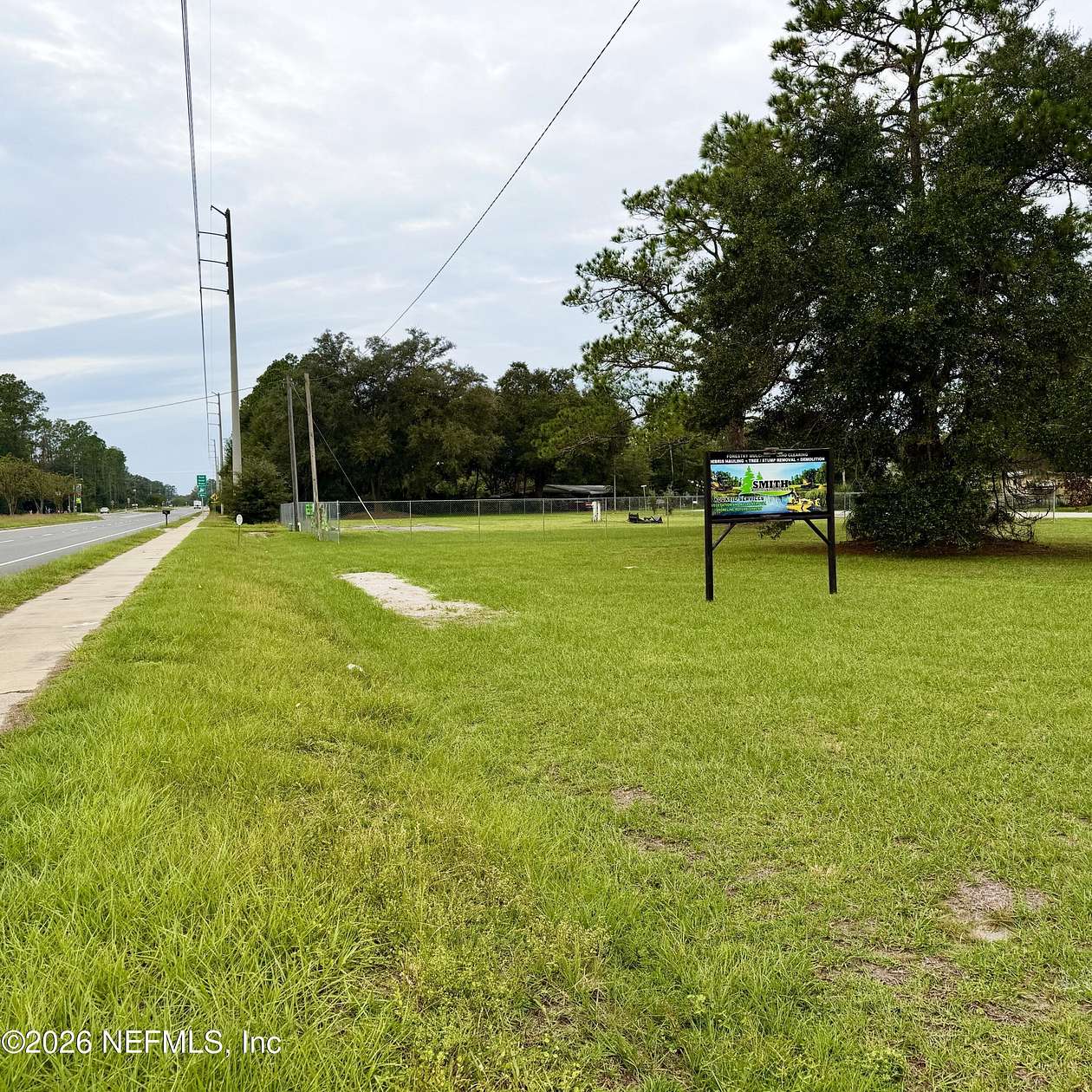 1.36 Acres of Commercial Land for Sale in Interlachen, Florida