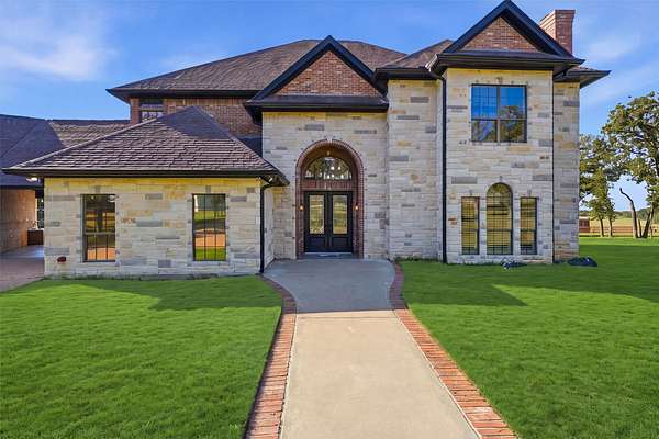 18.4 Acres of Land with Home for Sale in Stephenville, Texas