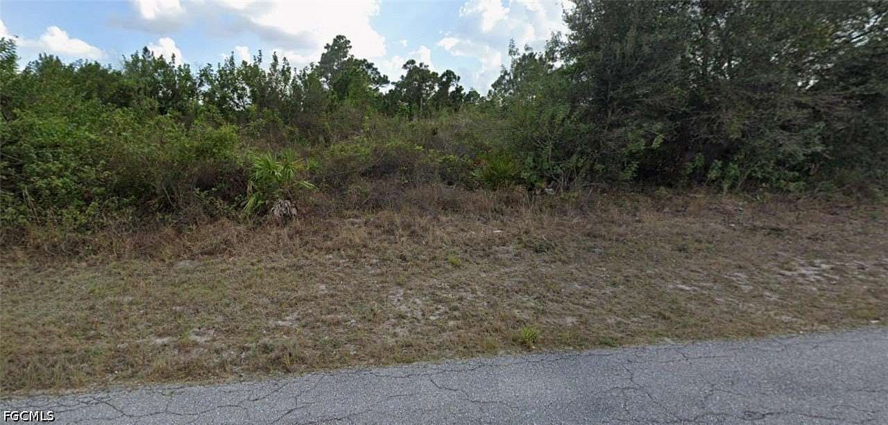 0.25 Acres of Residential Land for Sale in Lehigh Acres, Florida
