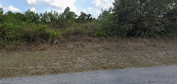 0.25 Acres of Residential Land for Sale in Lehigh Acres, Florida