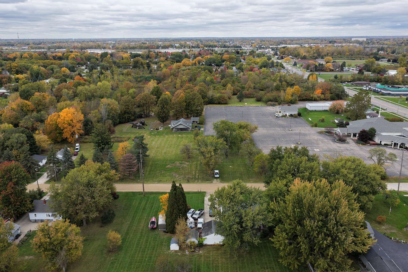 1 Acre of Residential Land for Sale in Burton, Michigan