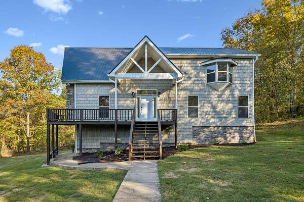7.27 Acres of Land with Home for Sale in Lebanon, Tennessee
