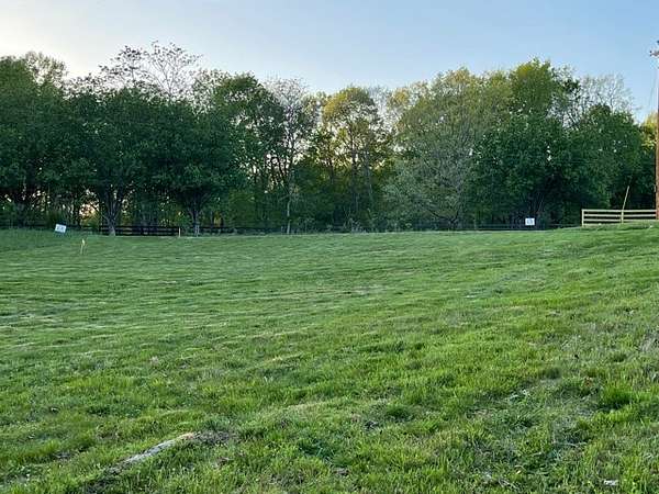 1.3 Acres of Residential Land for Sale in Smithville, Tennessee
