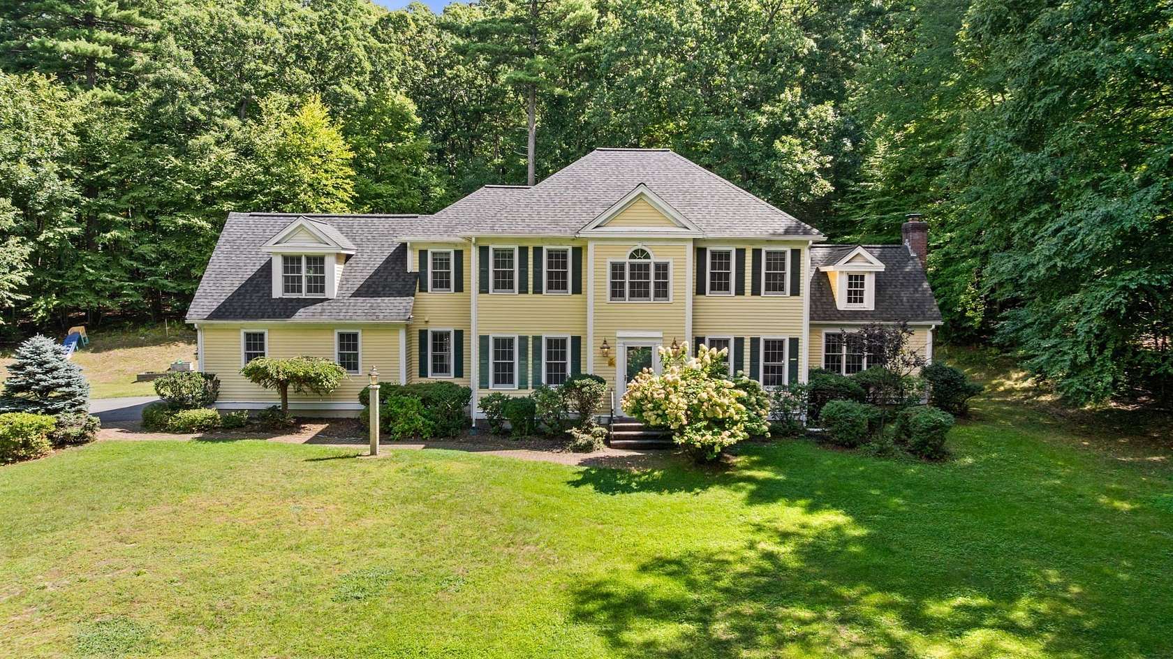 3 Acres of Land with Home for Sale in Boxborough Town, Massachusetts