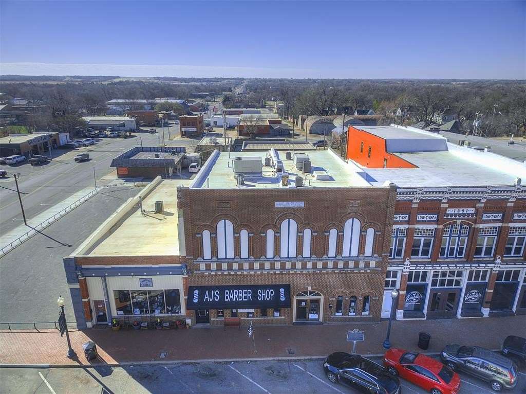 2 Acres of Improved Mixed-Use Land for Sale in Guthrie, Oklahoma