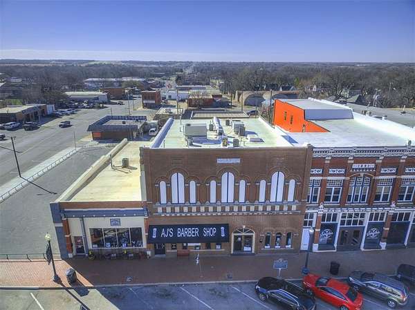 2 Acres of Improved Mixed-Use Land for Sale in Guthrie, Oklahoma