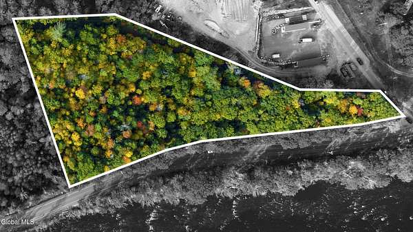 5 Acres of Residential Land for Sale in Hadley, New York