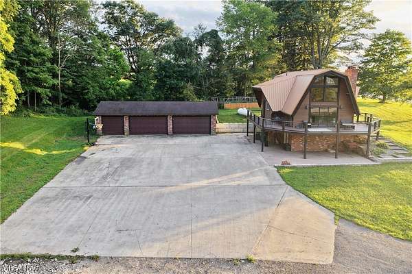 6 Acres of Land with Home for Sale in Utica, Ohio