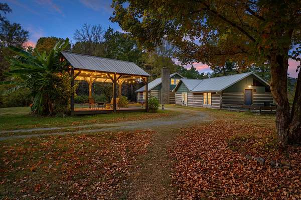 5.85 Acres of Land with Home for Sale in Murfreesboro, Tennessee