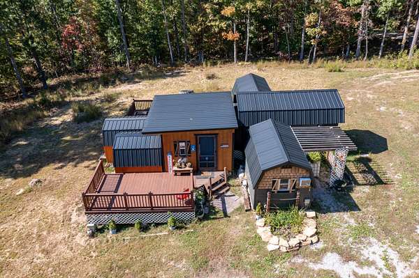 7.6 Acres of Land with Home for Sale in Somerset, Kentucky