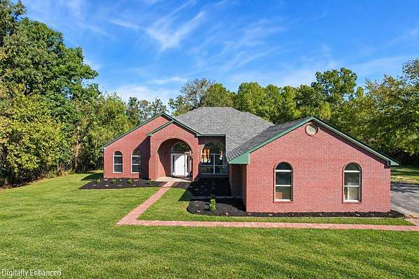2 Acres of Land with Home for Sale in Fayetteville, Arkansas