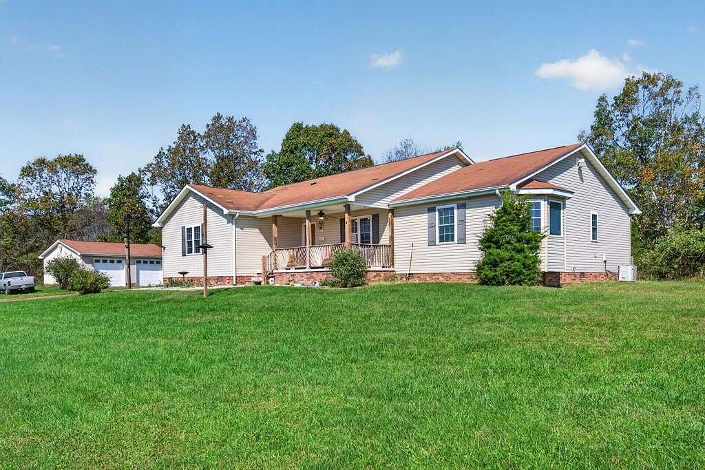 4.58 Acres of Land with Home for Sale in Draper, Virginia