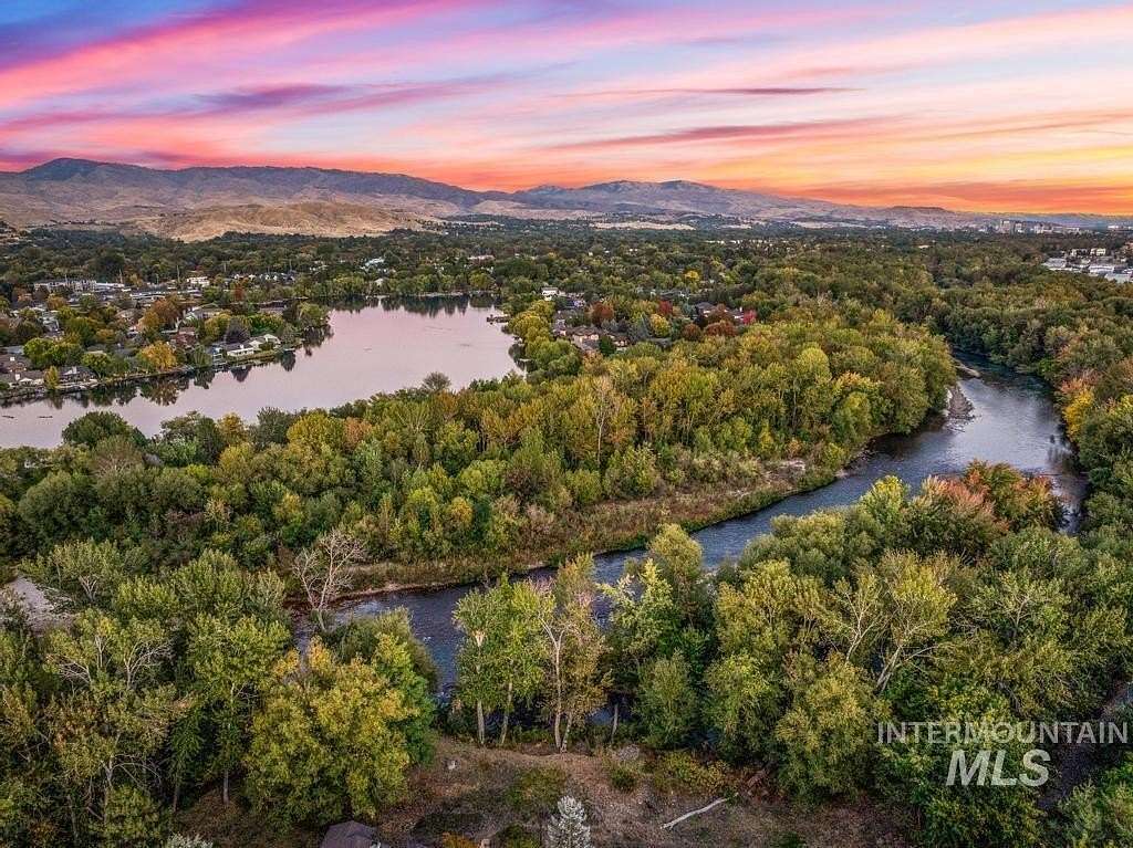 0.64 Acres of Residential Land for Sale in Garden City, Idaho