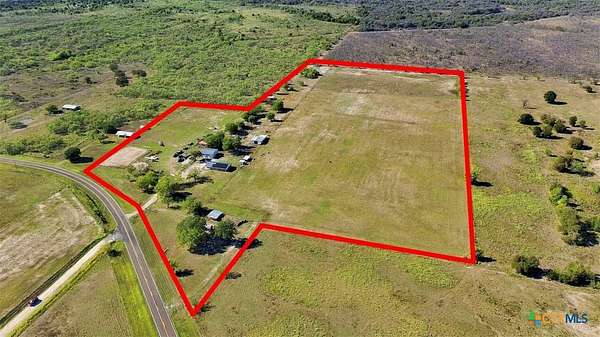 27.7 Acres of Improved Land for Sale in Dawson, Texas