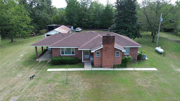13 Acres of Recreational Land with Home for Sale in Billingsley, Alabama