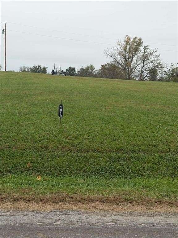 0.39 Acres of Residential Land for Sale in Gallatin, Missouri