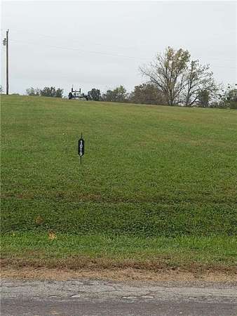 0.39 Acres of Residential Land for Sale in Gallatin, Missouri