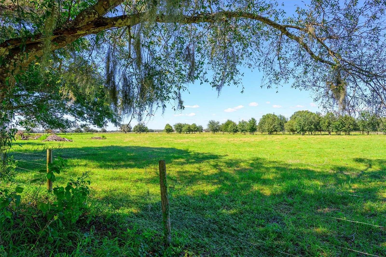 20 Acres of Agricultural & Residential Land for Sale in Myakka City, Florida