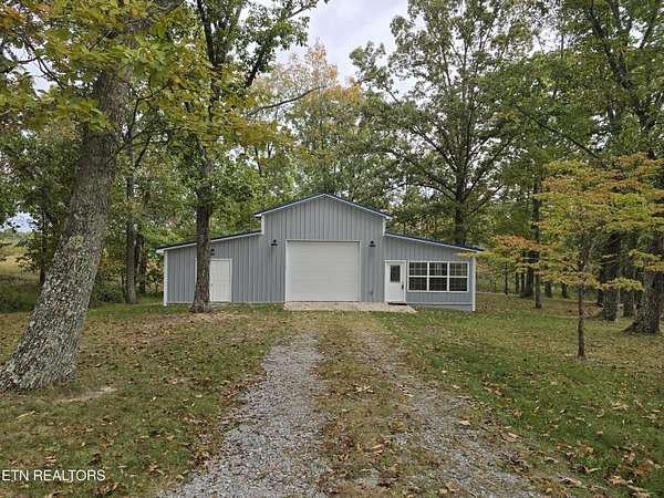 2 Acres of Improved Residential Land for Sale in Crossville, Tennessee