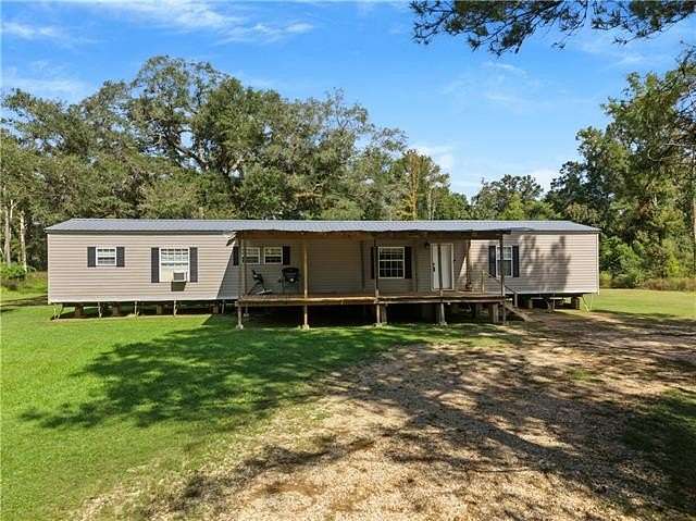 13.7 Acres of Land with Home for Sale in Hammond, Louisiana