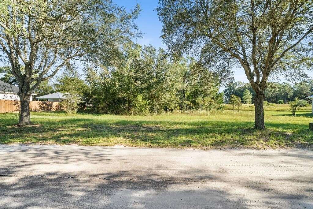 0.46 Acres of Residential Land for Sale in Bell, Florida
