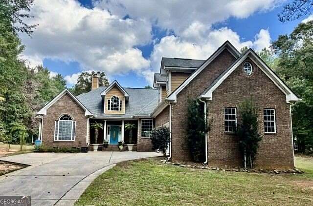 3 Acres of Land with Home for Sale in Jackson, Georgia