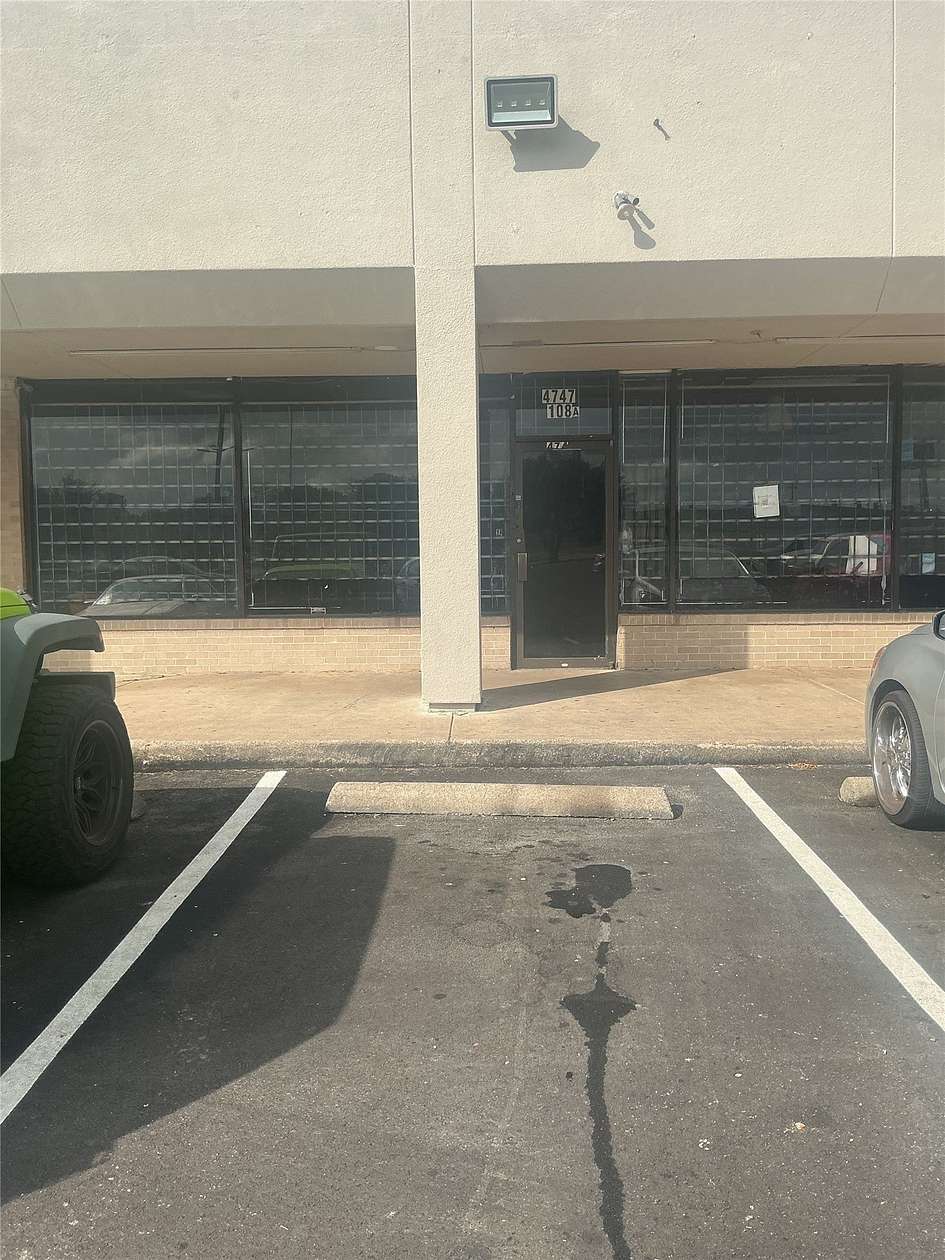 4.32 Acres of Improved Commercial Land for Lease in Dallas, Texas