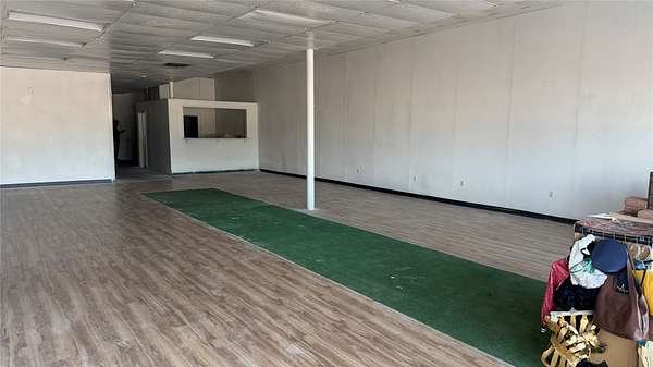4.32 Acres of Improved Commercial Land for Lease in Dallas, Texas