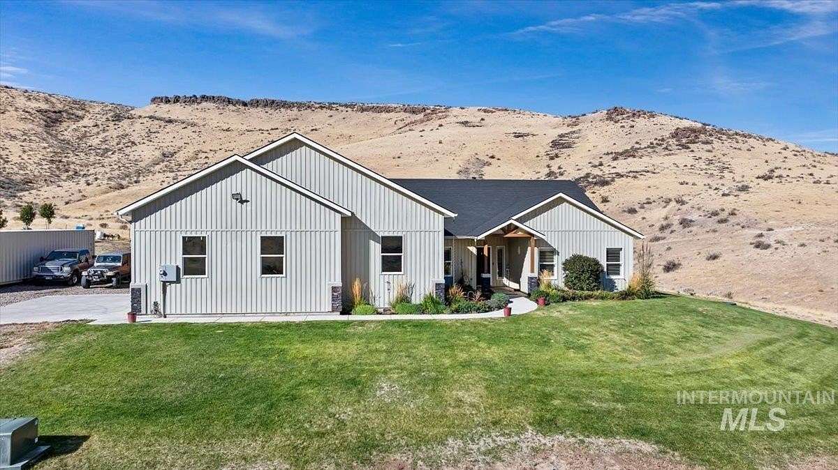 6.1 Acres of Land with Home for Sale in Hansen, Idaho
