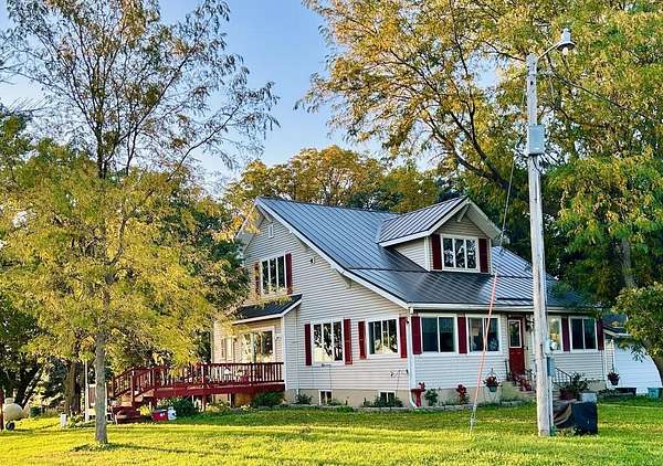 4.64 Acres of Land with Home for Sale in Goldfield, Iowa