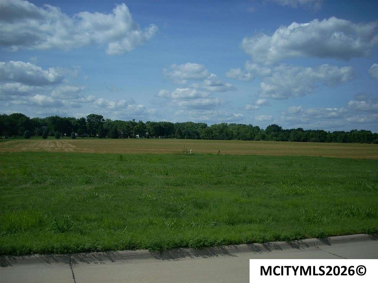 0.35 Acres of Residential Land for Sale in Mason City, Iowa