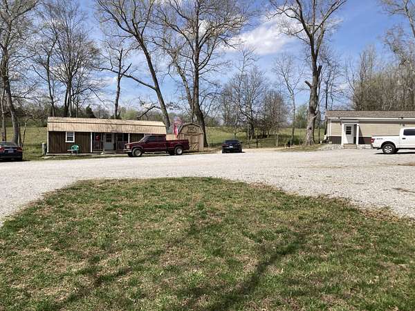 5.3 Acres of Improved Mixed-Use Land for Sale in Benton, Kentucky
