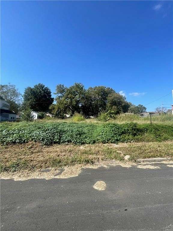 0.05 Acres of Residential Land for Sale in Kansas City, Missouri