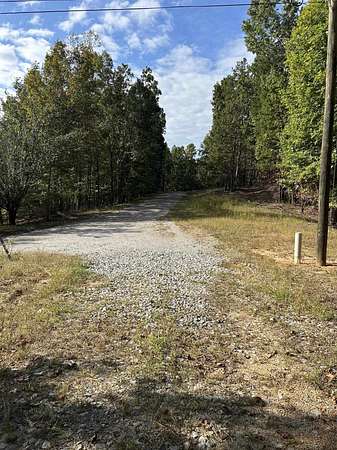 36.8 Acres of Recreational & Residential Land for Sale in Savannah, Tennessee
