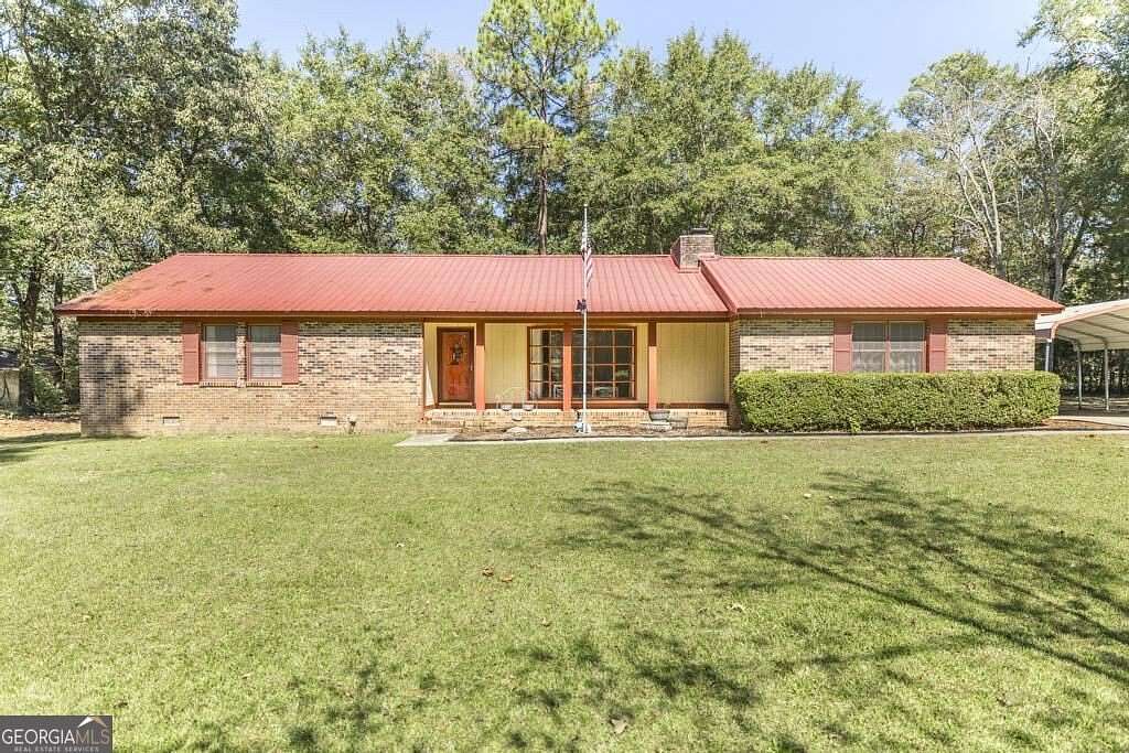 3 Acres of Land with Home for Sale in Warner Robins, Georgia