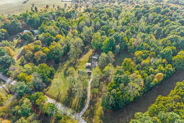 52 Acres of Land for Sale in Hopkinsville, Kentucky