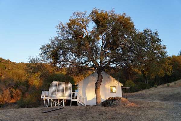 199 Acres of Land with Home for Sale in Mariposa, California