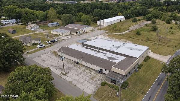 16.1 Acres of Improved Commercial Land for Sale in Galena, Kansas