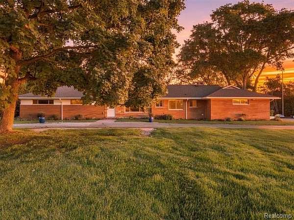 1.66 Acres of Land with Home for Sale in Bloomfield Township, Michigan