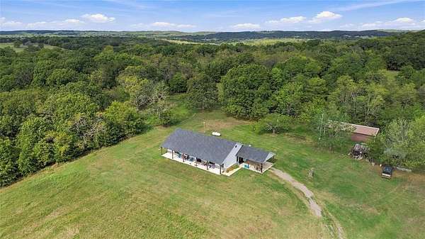 123 Acres of Land with Home for Sale in Hulbert, Oklahoma