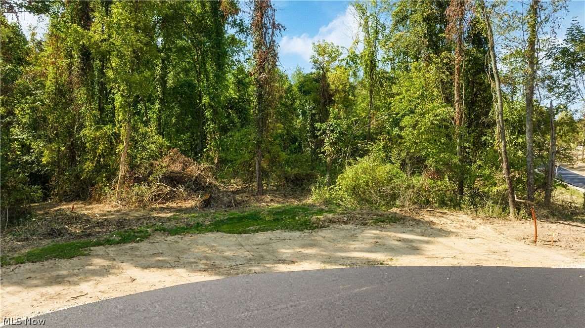 5.11 Acres of Residential Land for Sale in Uniontown, Ohio