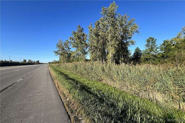 10 Acres of Residential Land for Sale in Amherst Town, New York