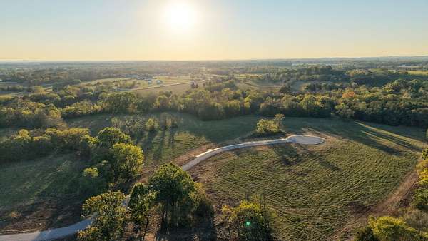 5.1 Acres of Residential Land for Sale in Chapel Hill, Tennessee