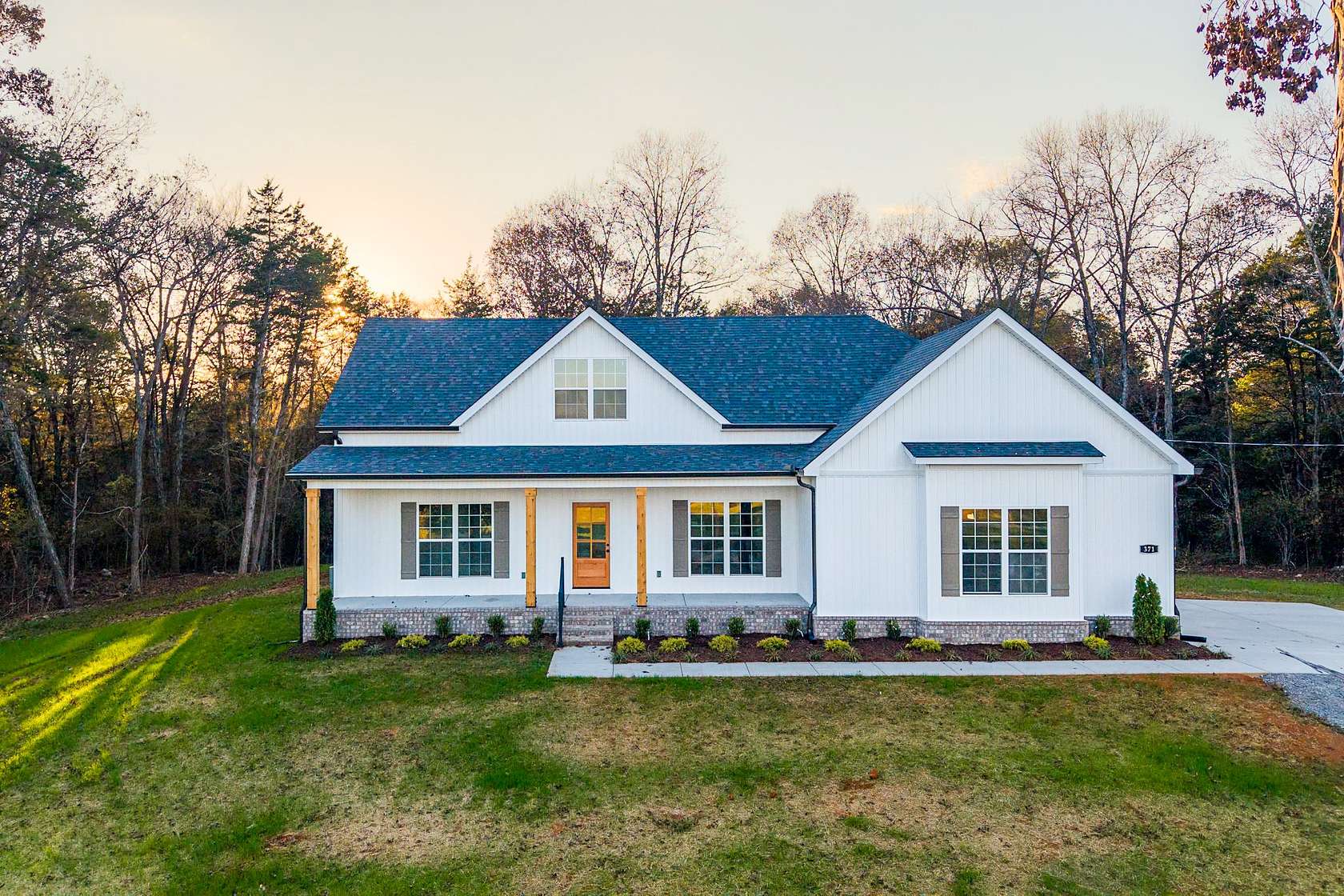 5.46 Acres of Land with Home for Sale in Shelbyville, Tennessee