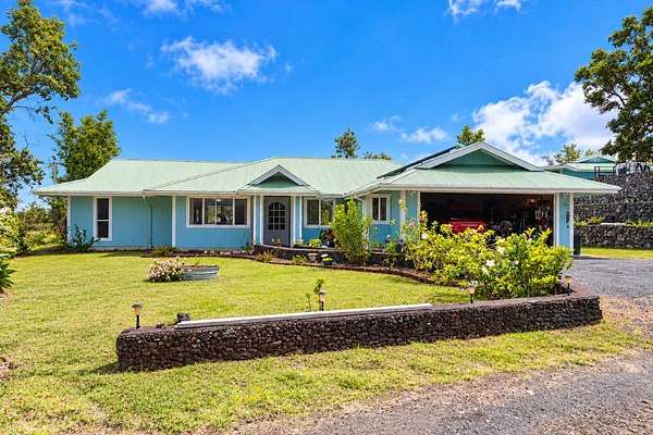 3 Acres of Land with Home for Sale in Captain Cook, Hawaii