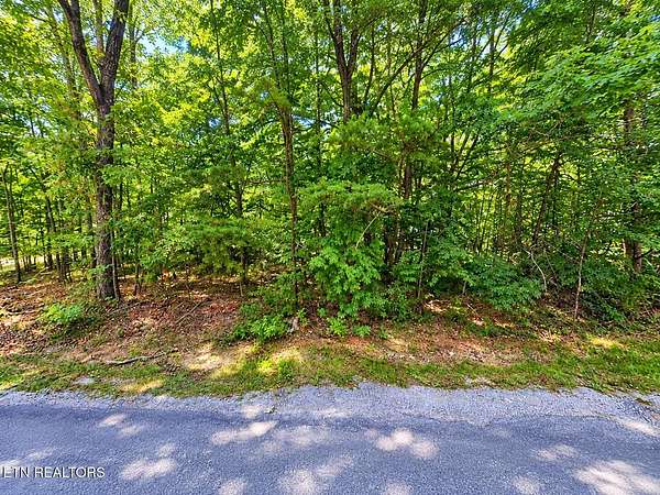 0.5 Acres of Residential Land for Sale in Crossville, Tennessee