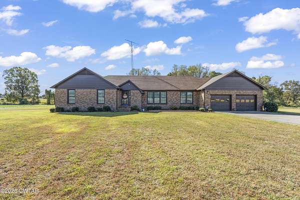 9 Acres of Land with Home for Sale in Medina, Tennessee