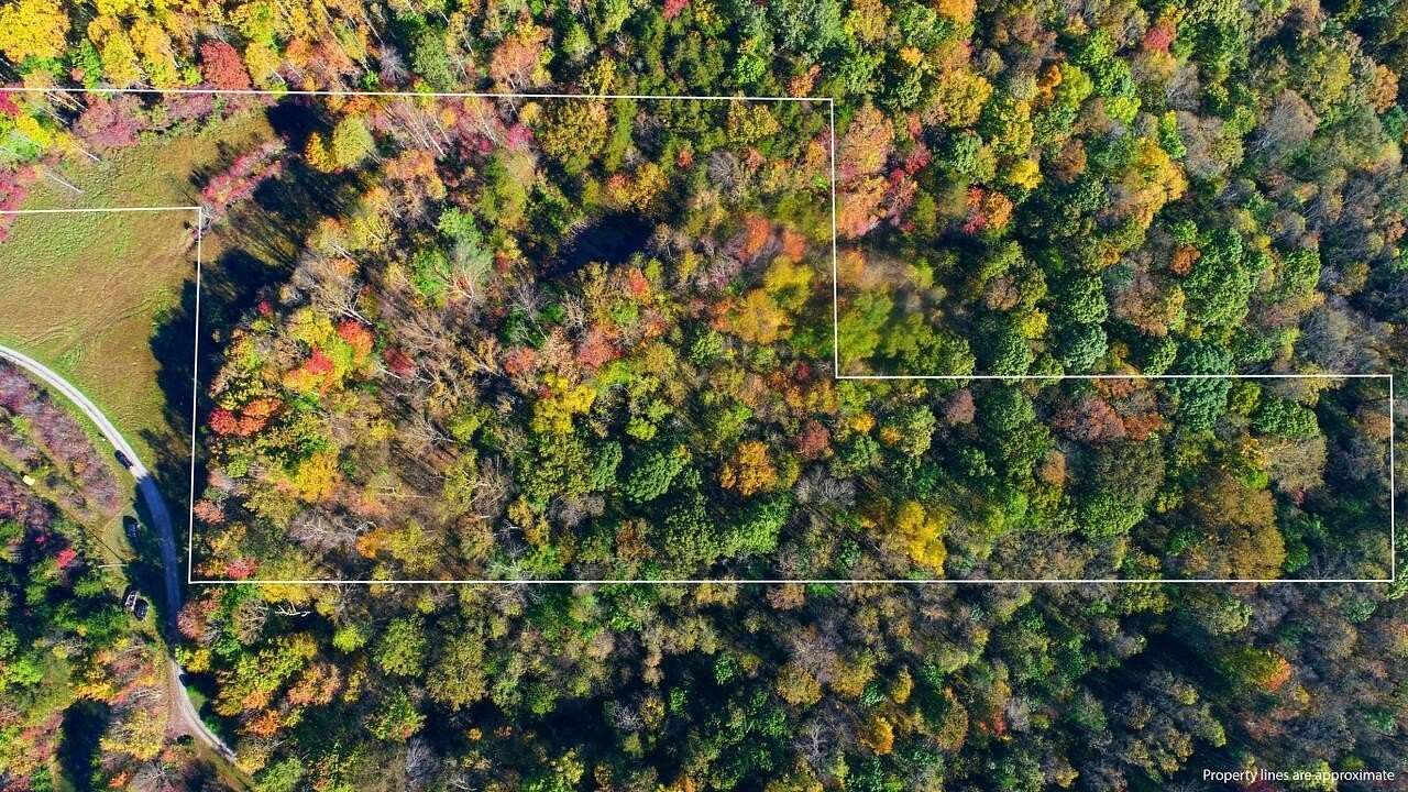 8 Acres of Land for Sale in Logan, Ohio