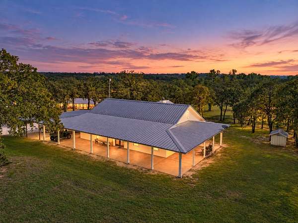 21.7 Acres of Land with Home for Sale in Springtown, Texas